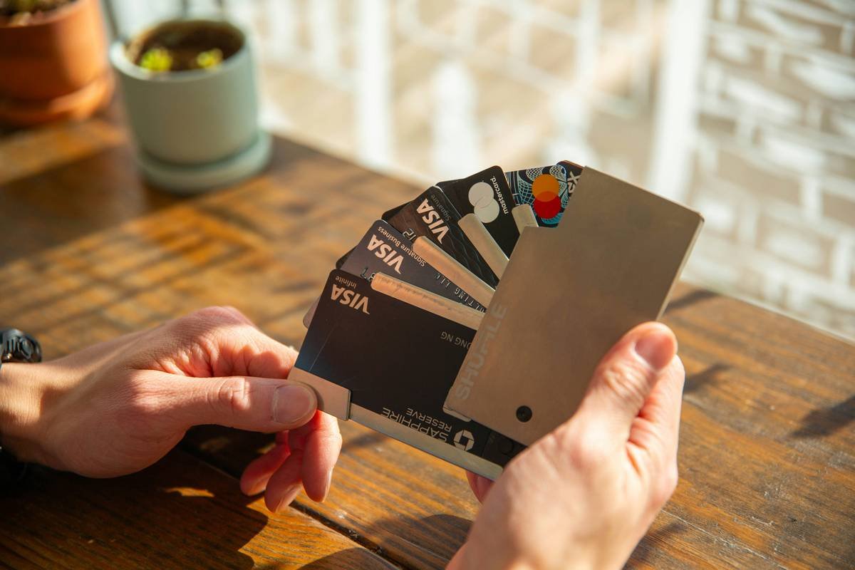 Aluminum wallet for men