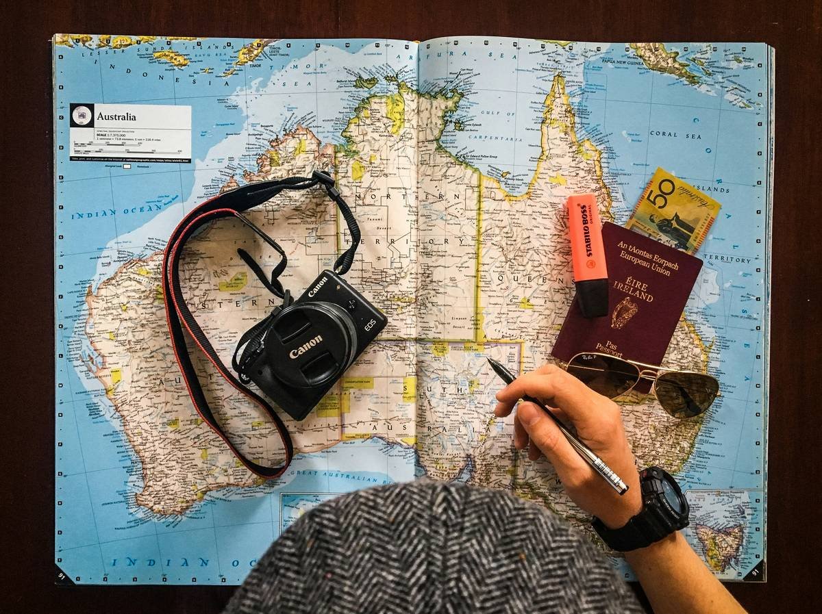 Infographic showing top 5 reasons credit card travel insurance claims are denied: 1) Trip not fully paid with card, 2) Pre-existing condition, 3) High-risk activity, 4) Late claim filing, 5) Ineligible traveler (age/exclusions)